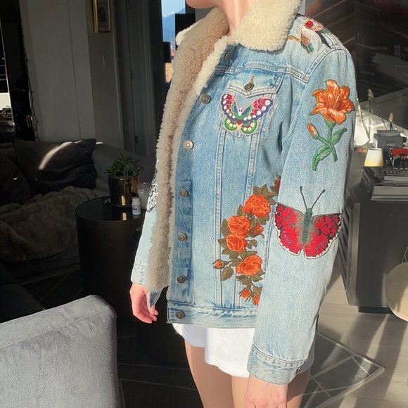 One of a kind Gucci Embroidered Denim Jacket with Real Lamb Shearling - Picture 2 of 5